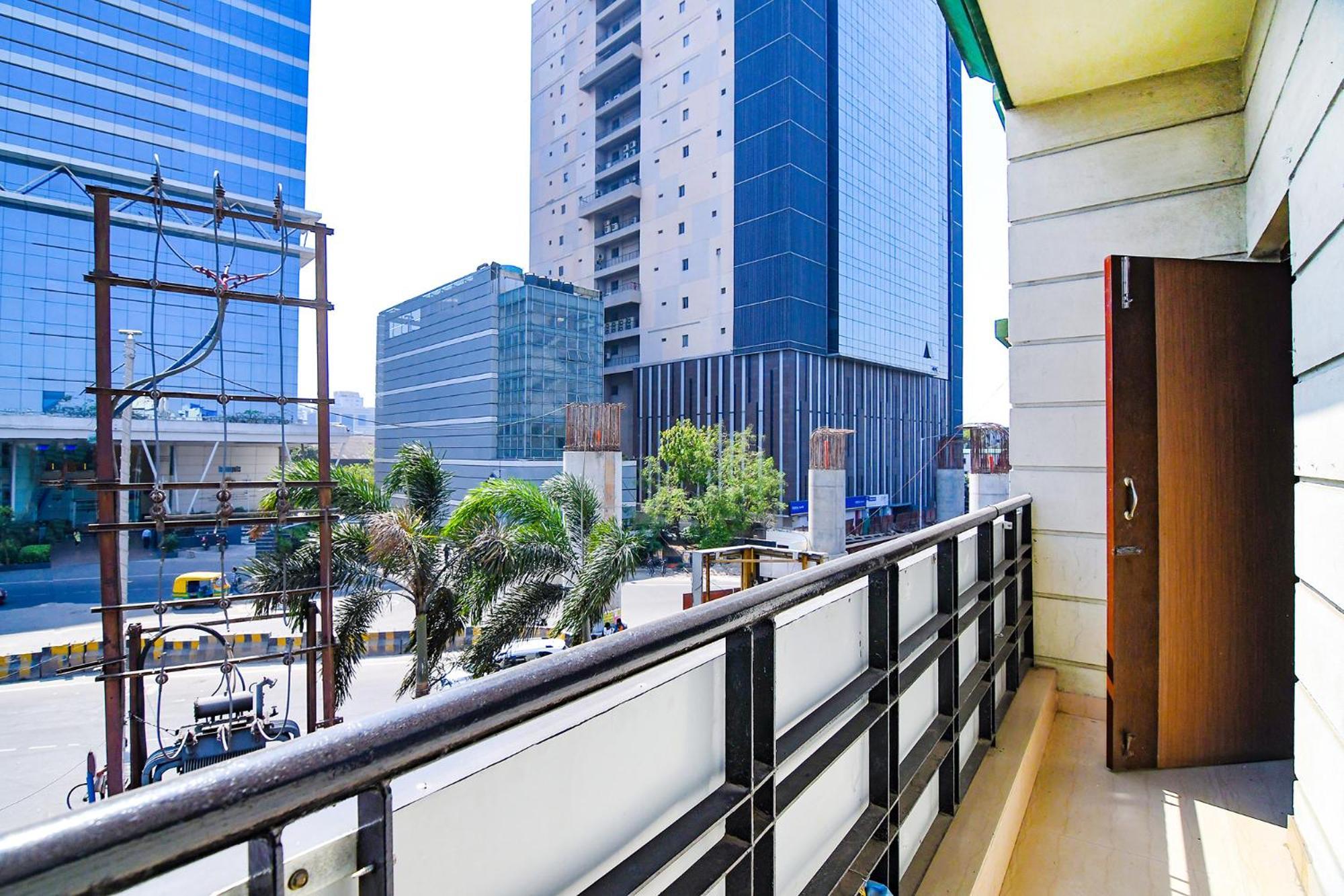 Fabhotel S Residency - Nr Tcs, Sector V Hotel